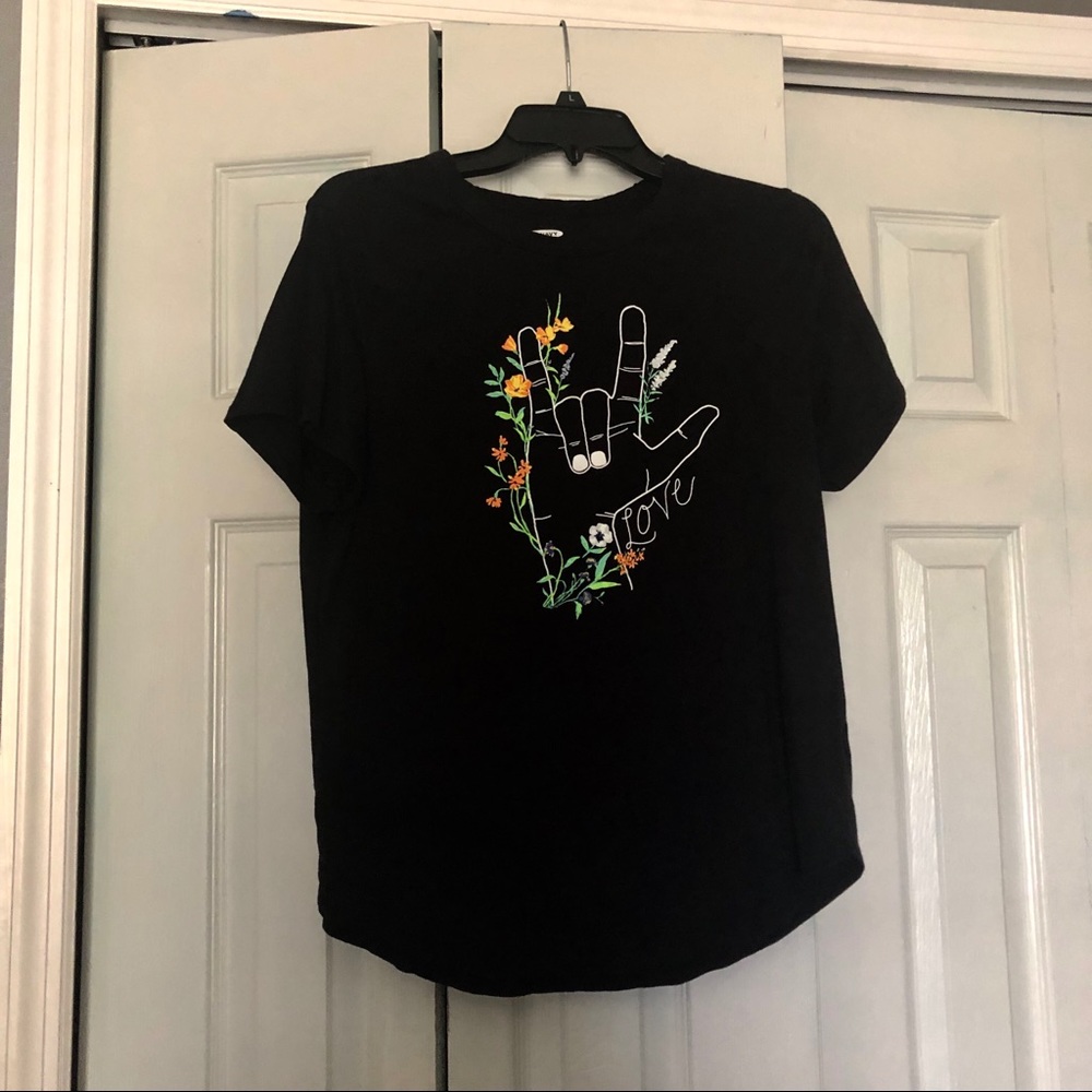 Old Navy Women’s ‘I Love You’ Sign Language Tee